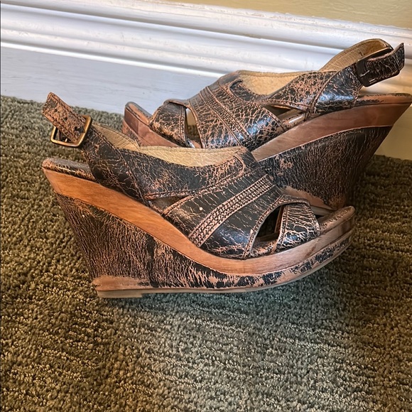 Bed Stu Women's Black Wedge Sandals - Picture 3 of 4